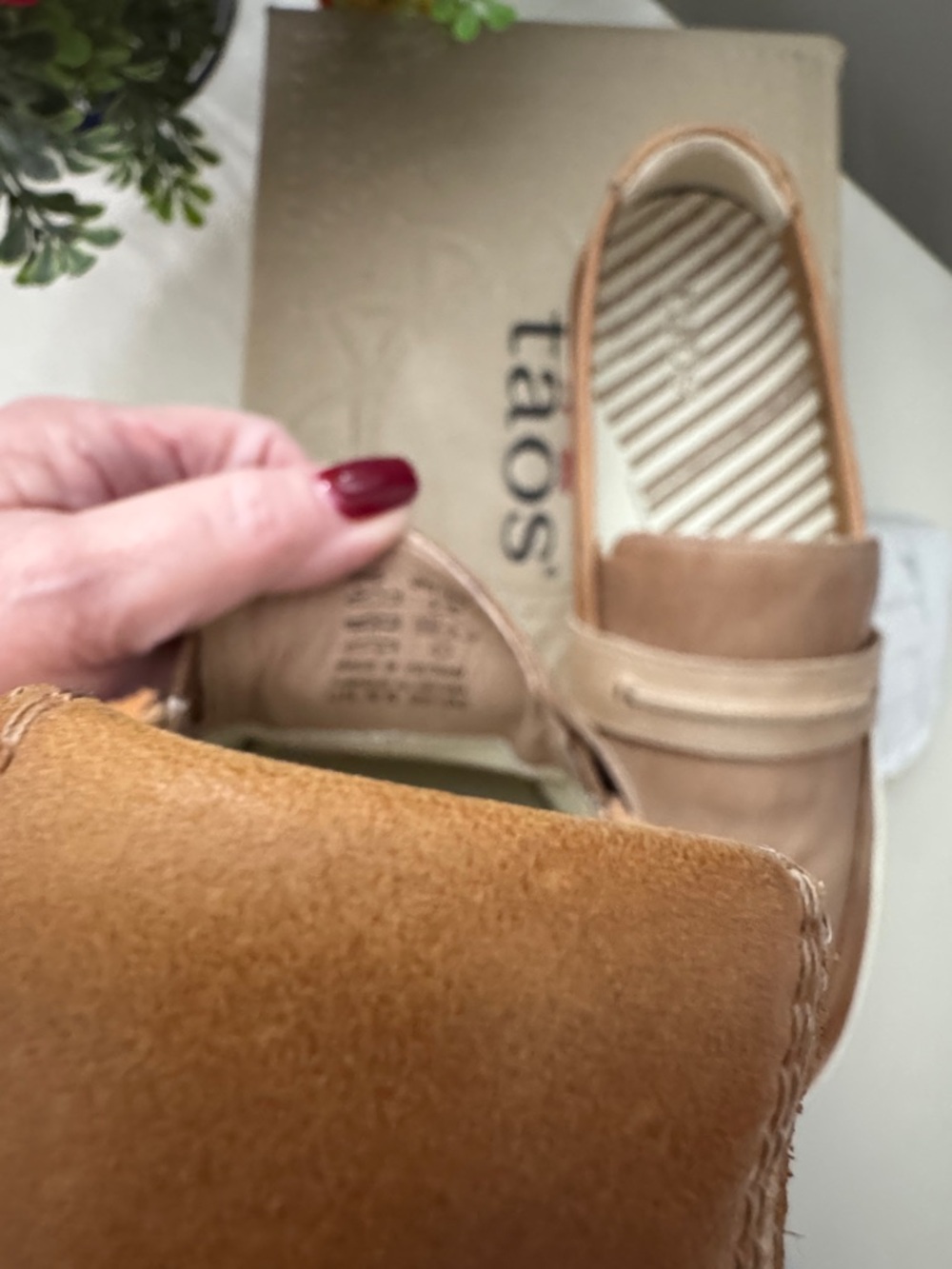 Taos Footwear Upward Women’s Slip-On Penny Loafers in Caramel /Tan 9.5 M EUC - Picture 7 of 10